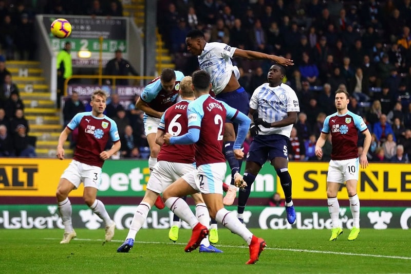 Soi kèo Burnley vs Everton 27/12